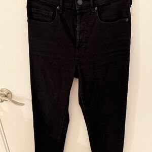 Everlane women’s high rise Black slim straight leg jeans